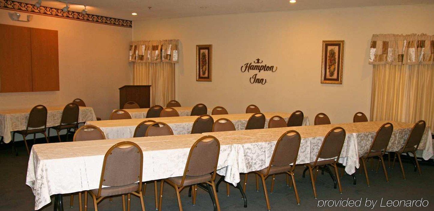 Hampton Inn Kansas City Blue Springs Facilități foto